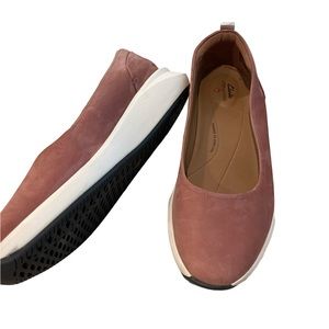 Clarks Women's Dusty Rose Slip-On Athletic Shoes